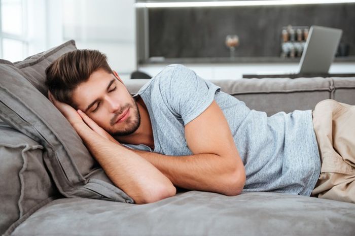 Manfaat Tidur Miring Sebelah Kanan yang Wajib Diketahui